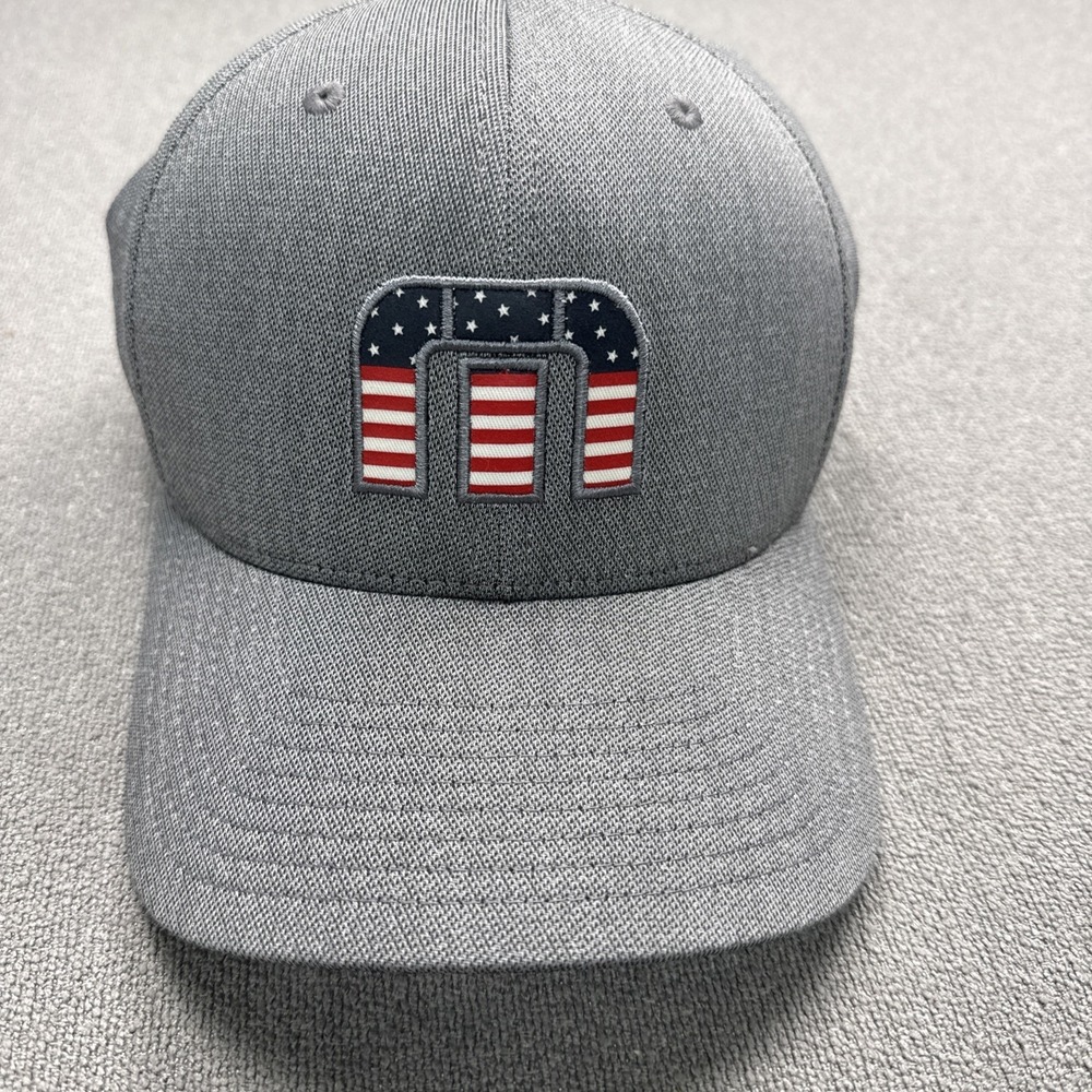 Travis Mathew Hat Men s L-XL Gray Flex Fit Golf Embroidered Logo Flag